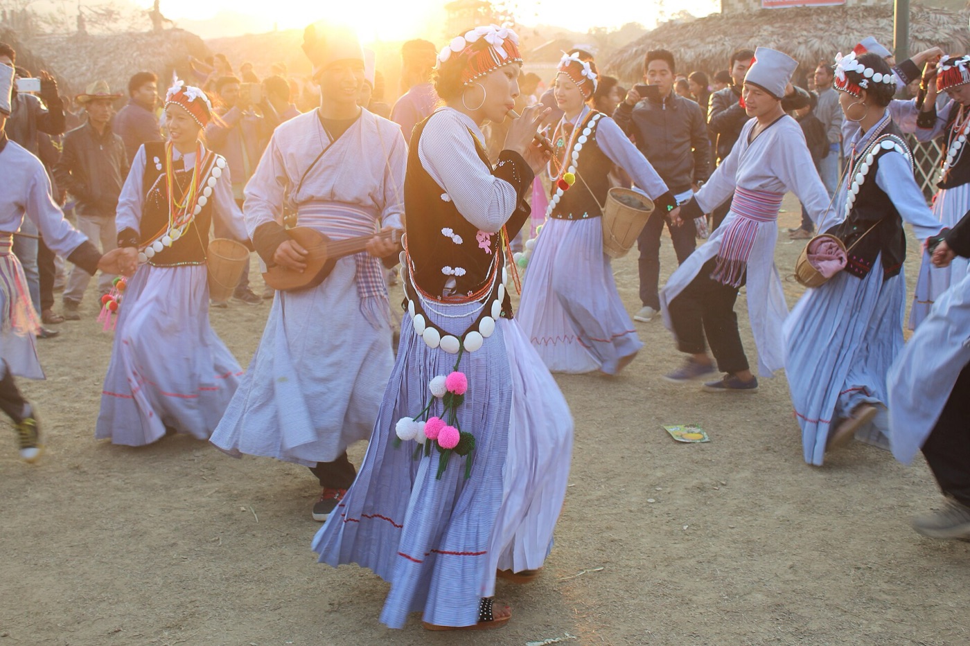 Lisu folk dance